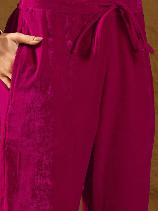 House of Pataudi Floral Embroidered Velvet Straight Kurta