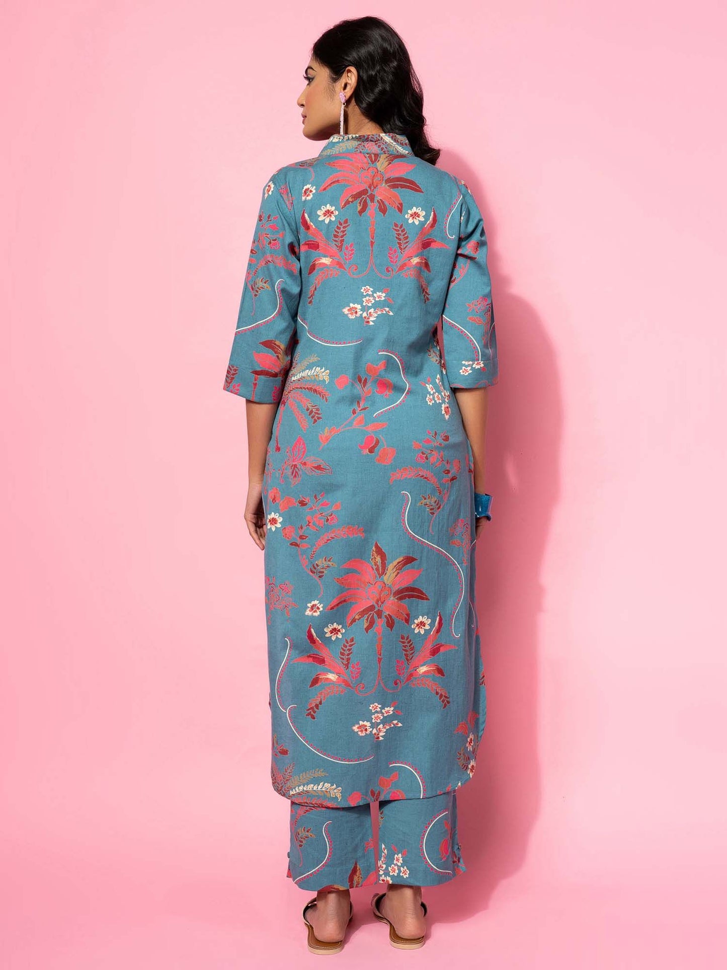 Blue Floral Printed Straight Kurta with Pant (Set of 2)