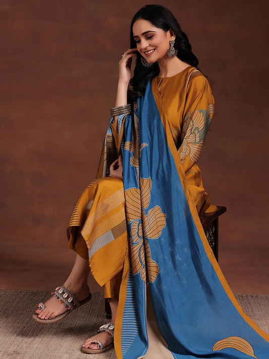 Floral Printed Straight Kurta With Pant And Dupatta (Set of 3)