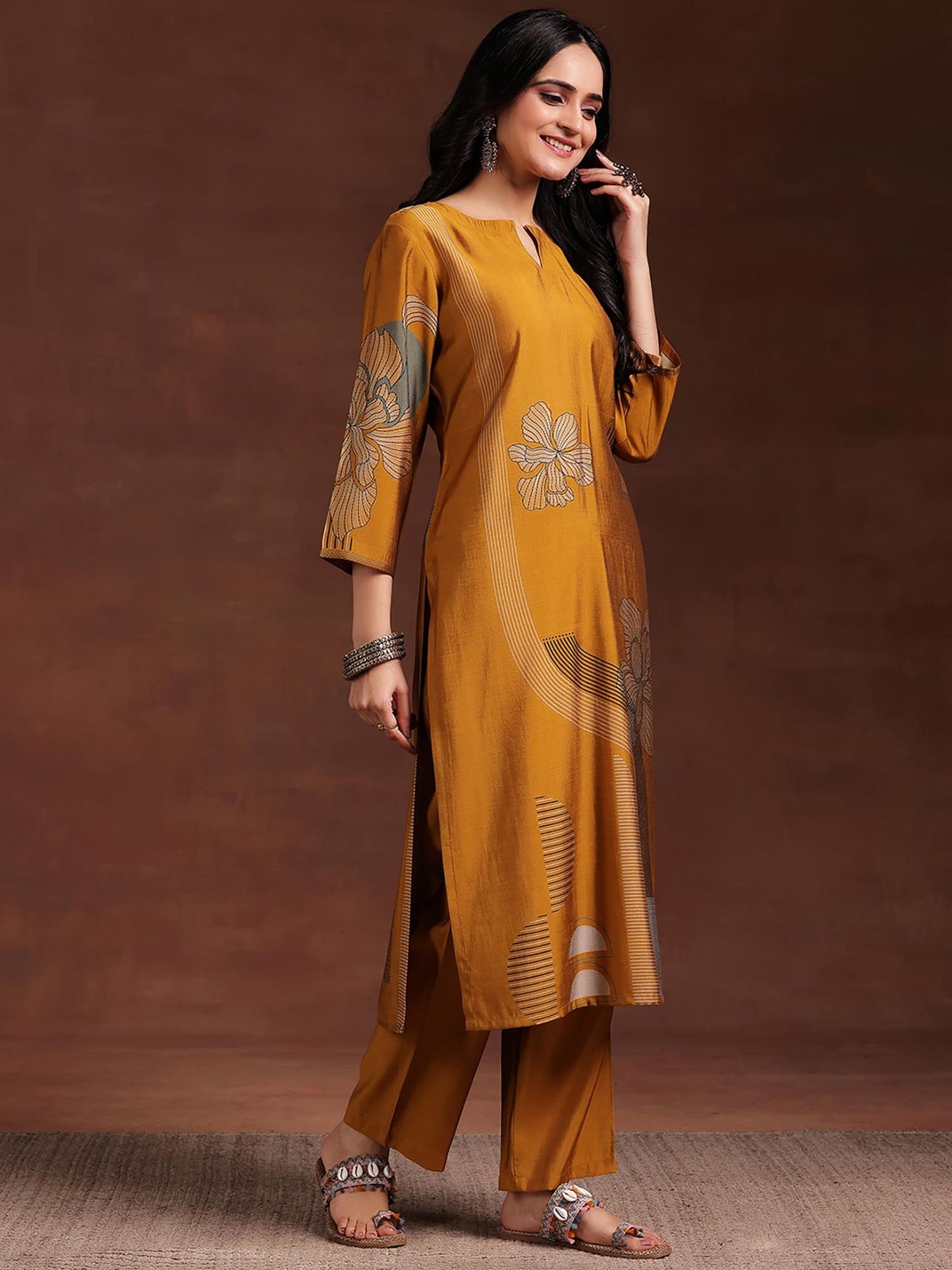 Floral Printed Straight Kurta With Pant And Dupatta (Set of 3)