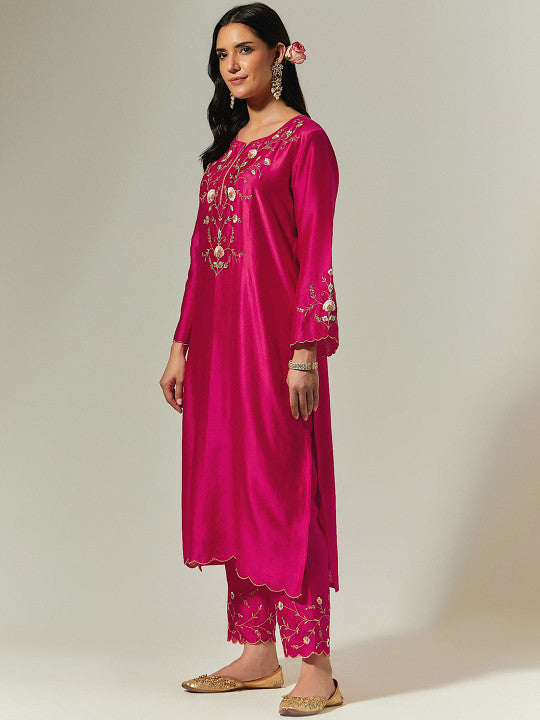 Anantaa by roohi trehan Floral Embroidered Thread Work Chanderi Silk Kurta