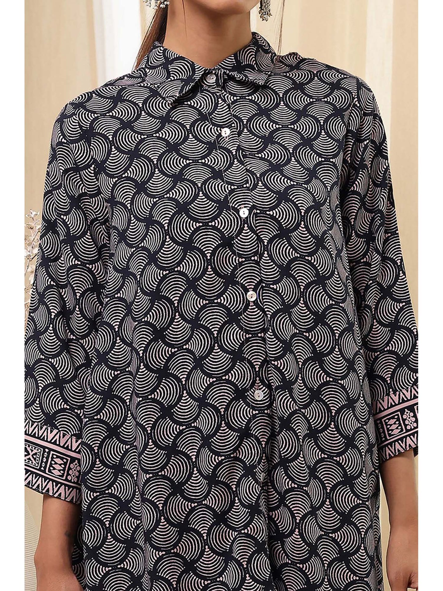 Women Black Viscose Rayon Straight Co-Ord (Set of 2)