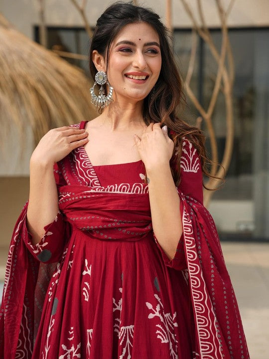 Idaho Clothing Women Floral Printed Regular Pure Cotton Kurta with Palazzos & With Dupatta
