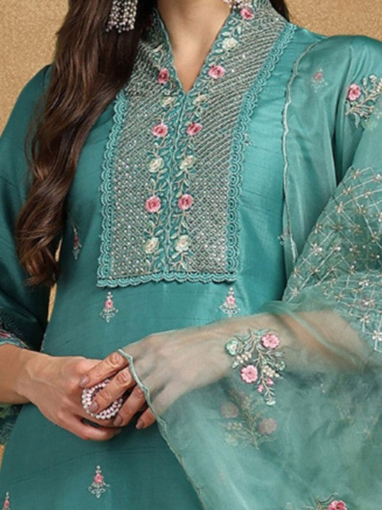 AHIKA Floral Embroidered Regular Thread Work Kurta