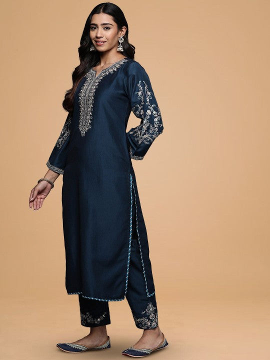 House of Pataudi Embroidered Kurta
