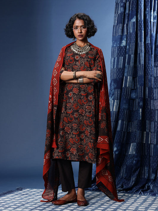 Taavi Ajrakh Floral Printed Kurta With Trousers & With Dupatta