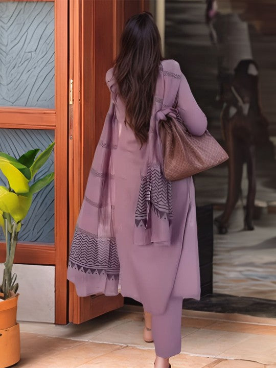 GoSriKi Round Neck Regular Straight Kurta with Trousers & Dupatta