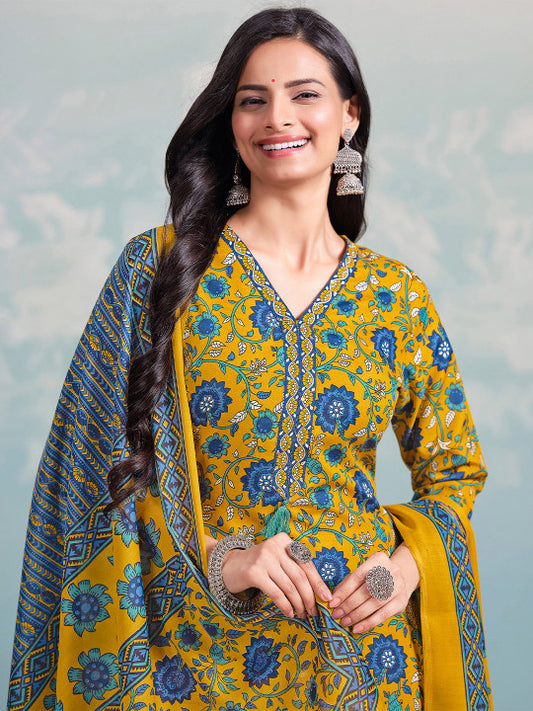 Varanga Women Floral Printed Regular Kurta with Trousers & With Dupatta