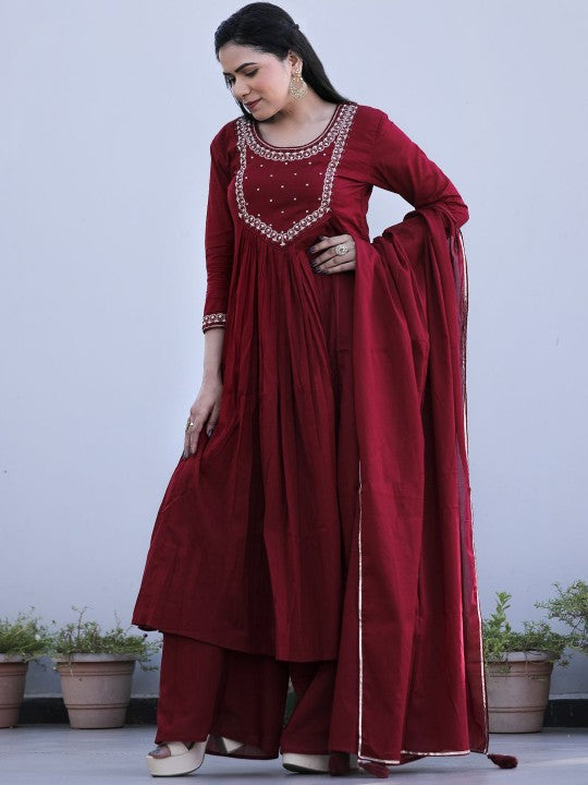 AAHRA Women Self Design Regular Aari Work Kurta
