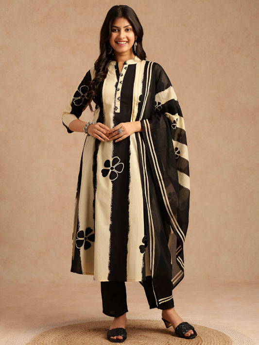 Vbuyz Women Floral Printed Cotton Kurta with Trousers & Dupatta