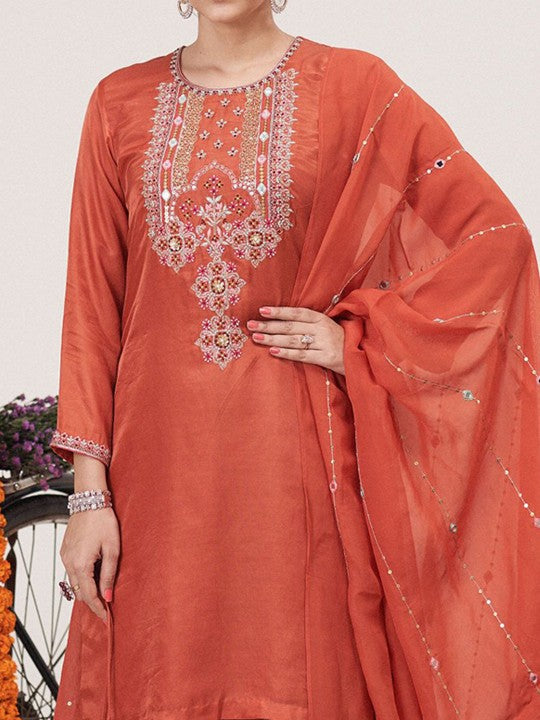 HIRIKA&DHRUTI Women Embroidered Regular Kurta
