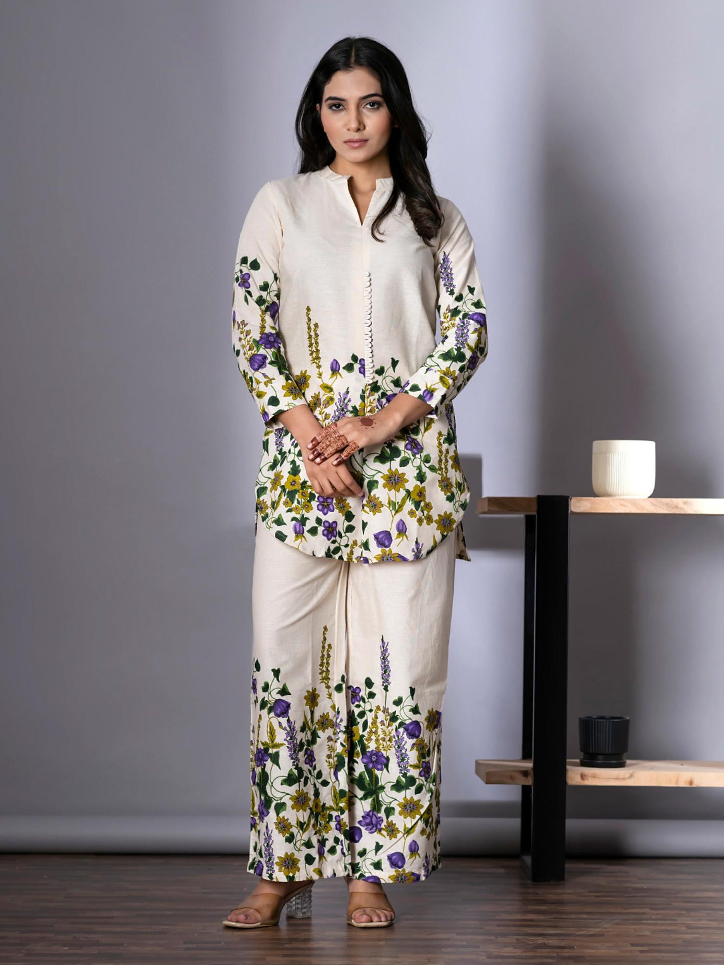 Women Off White Printed Co-Ord (Set of 2)