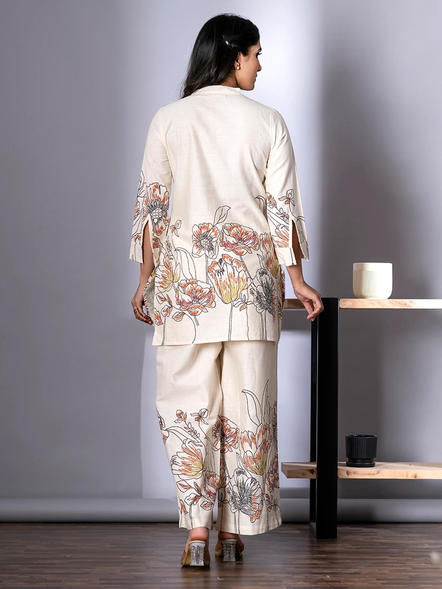 Women Off White Printed Co-Ord (Set of 2)