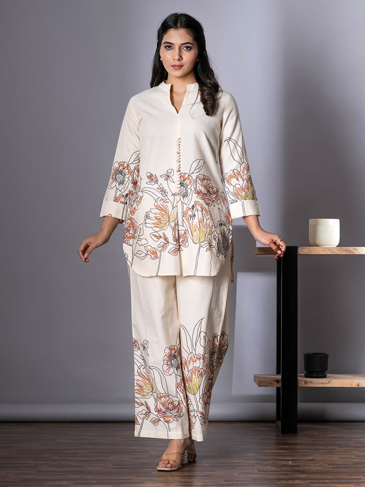 Women Off White Printed Co-Ord (Set of 2)
