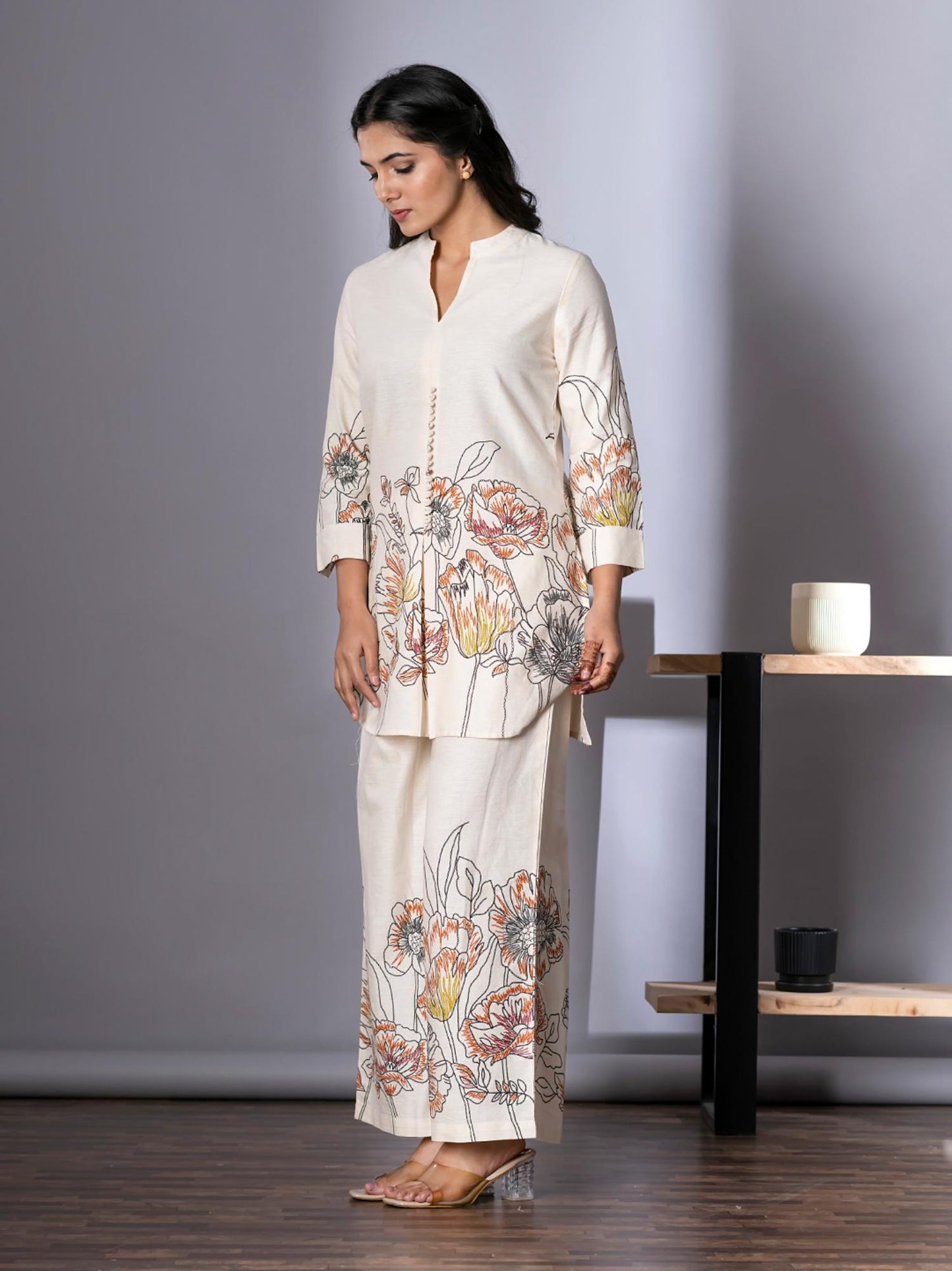 Women Off White Printed Co-Ord (Set of 2)