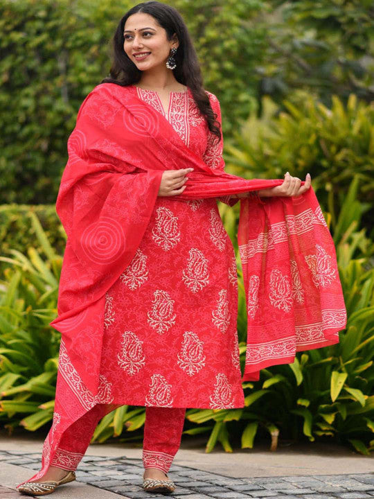 Aaheli Women Red Block Printed Pure Cotton Kurta with Trousers & With Dupatta