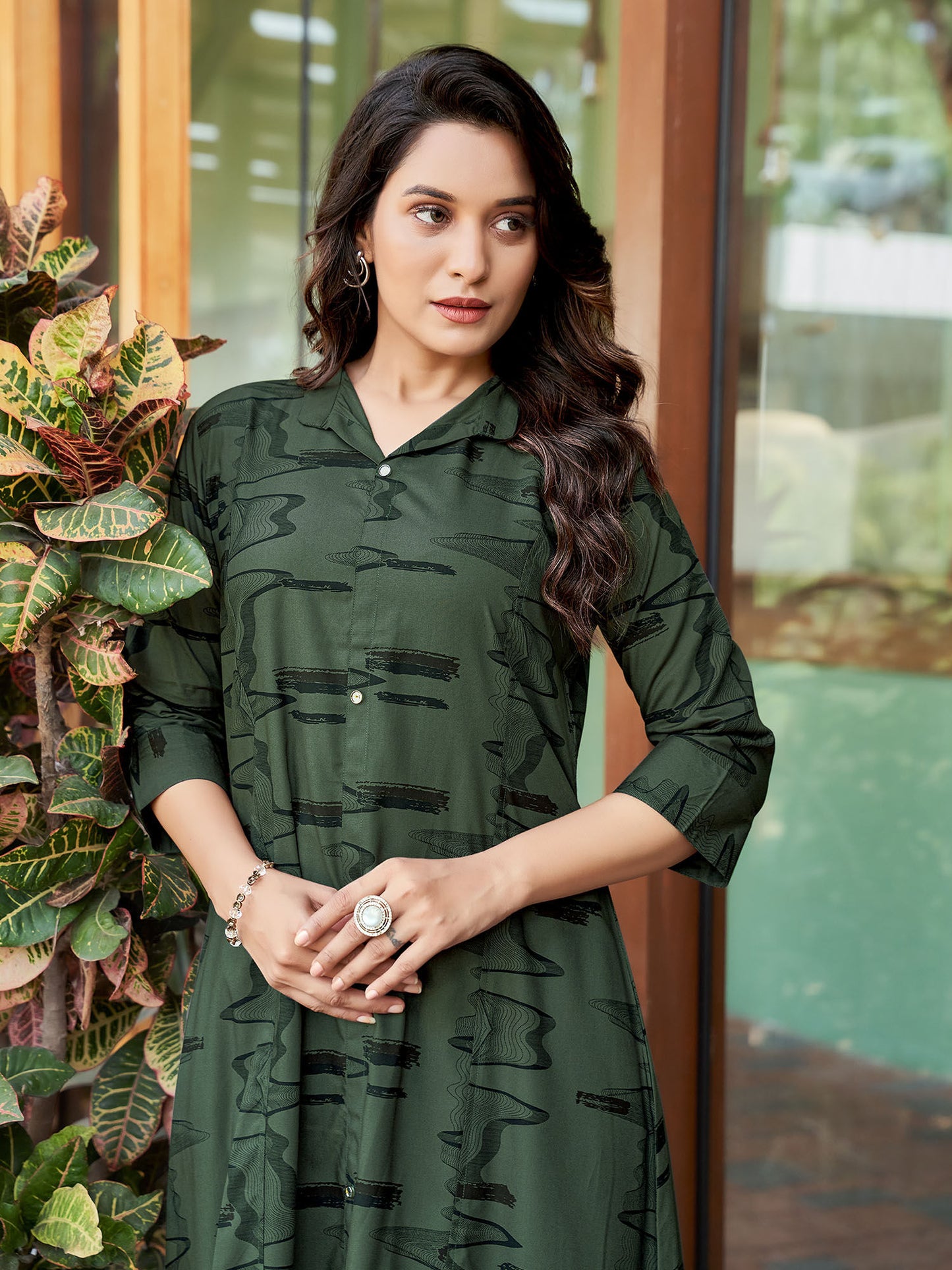 Women Dark Green Rayon Abstract Print Co-Ord (Set of 2)
