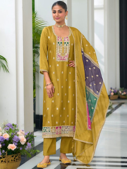 Indo Era Women Floral Embroidered Kurta
