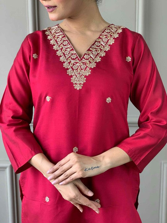 HERE&NOW Women Embroidered Regular Sequinned Chanderi Silk Kurti