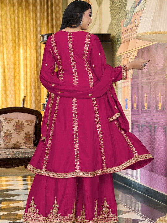 Indo Era Women Floral Embroidered Kurta