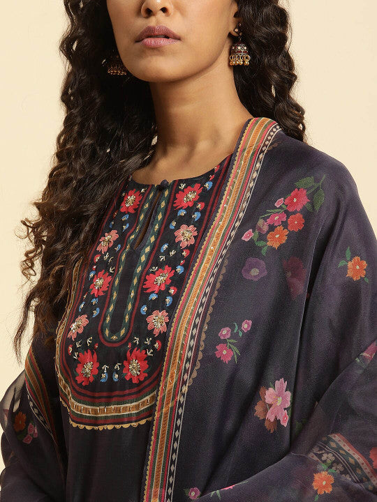 WISHFUL Floral Printed Sequinned Straight Kurta With Trousers & Dupatta