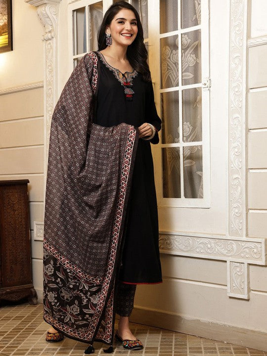 Ishin Floral Embroidered Thread Work Pure Cotton A-Line Kurta