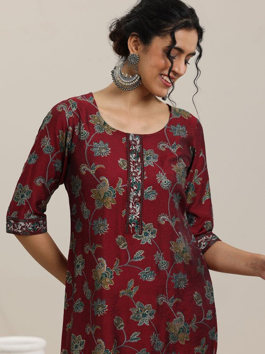 Floral Printed Thread Work Straight Kurta With Trousers And Dupatta
