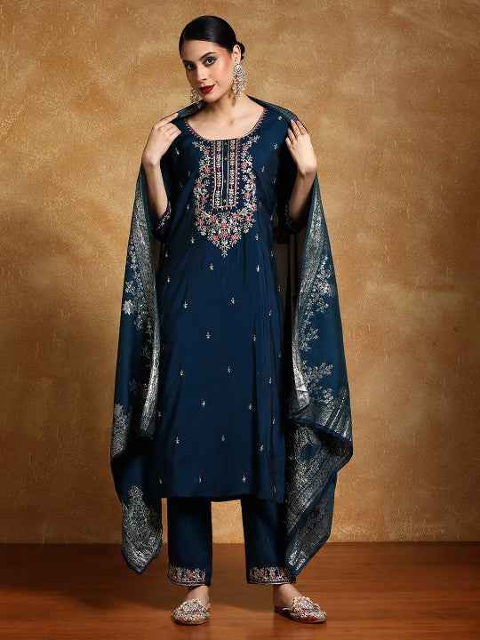 Varanga Women Floral Embroidered Regular Thread Work Kurta