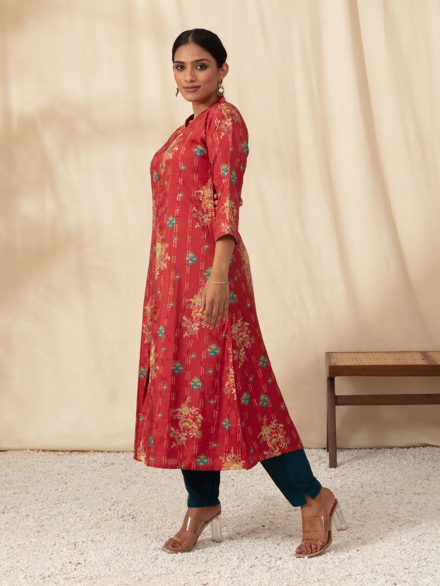 Floral Printed Straight Kurta Pant Dupatta LIKSKD57 (Set of 3)