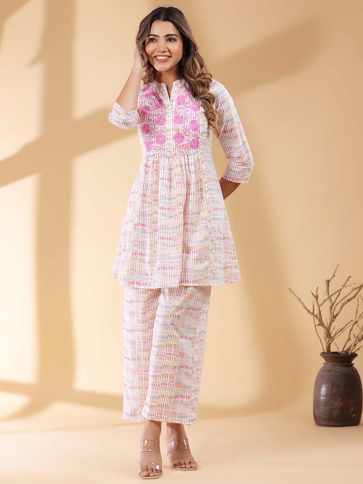 Women Pink Floral Co-Ord (Set of 2)