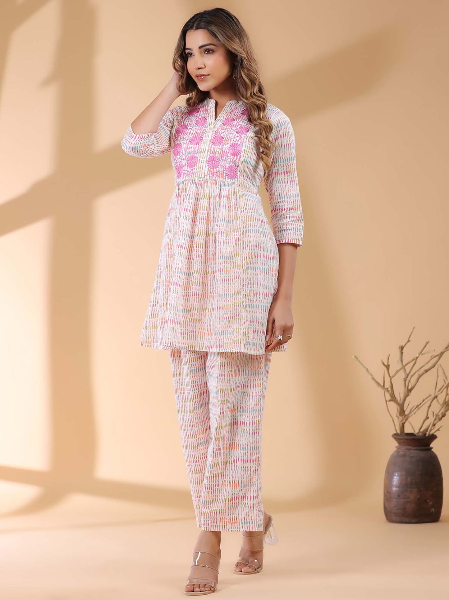 Women Pink Floral Co-Ord (Set of 2)