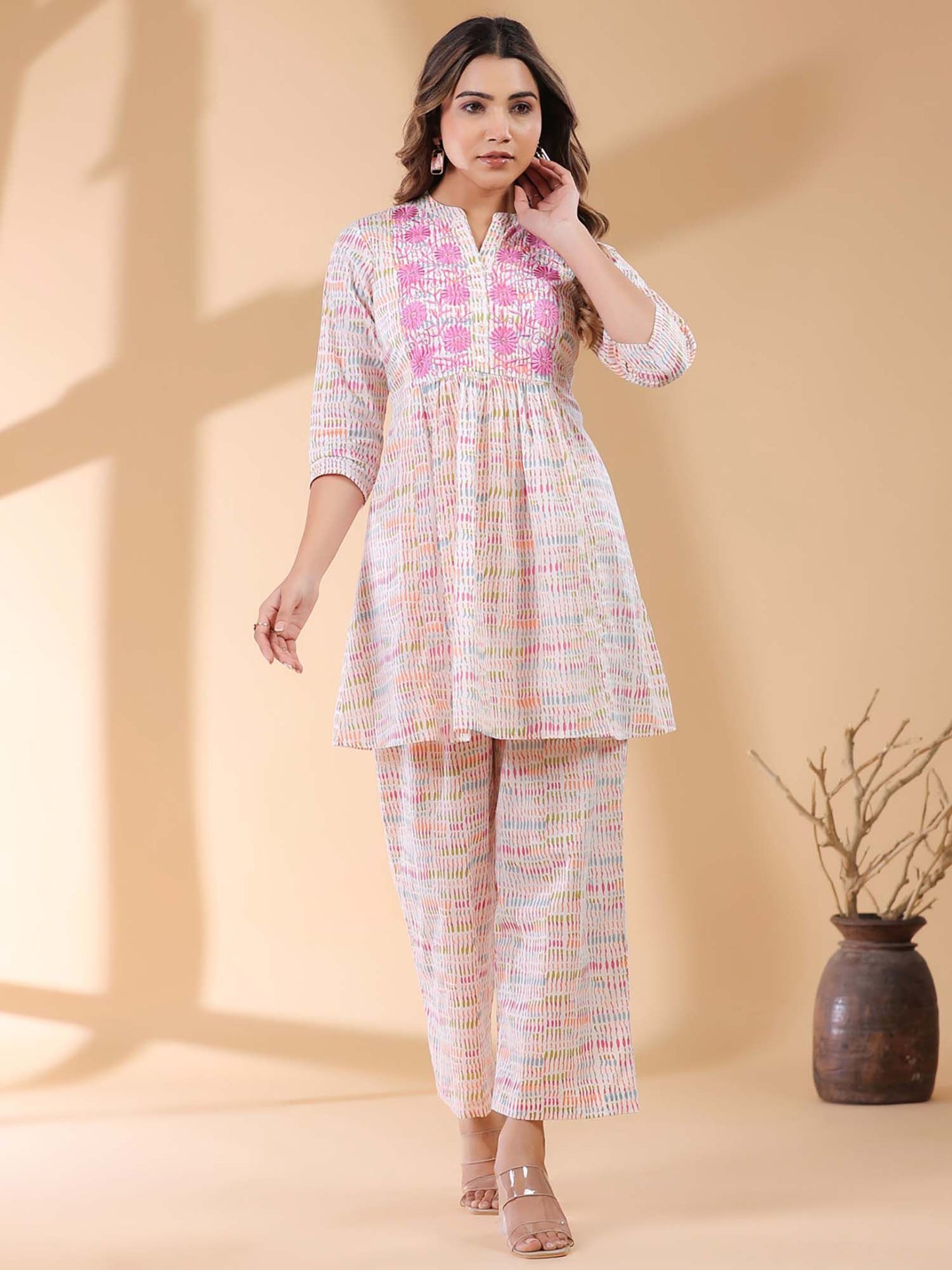 Women Pink Floral Co-Ord (Set of 2)