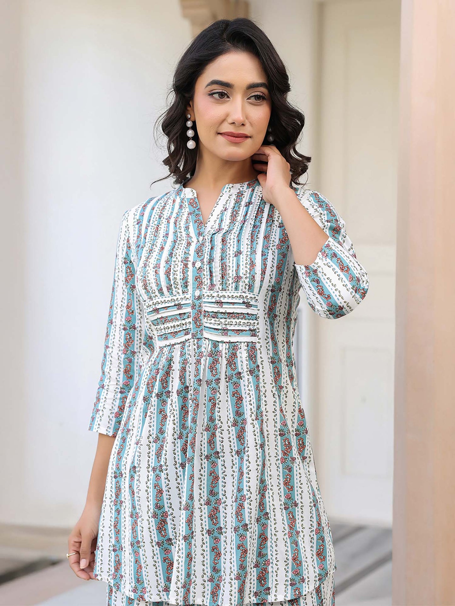 Women White Floral Co-Ord (Set of 2)