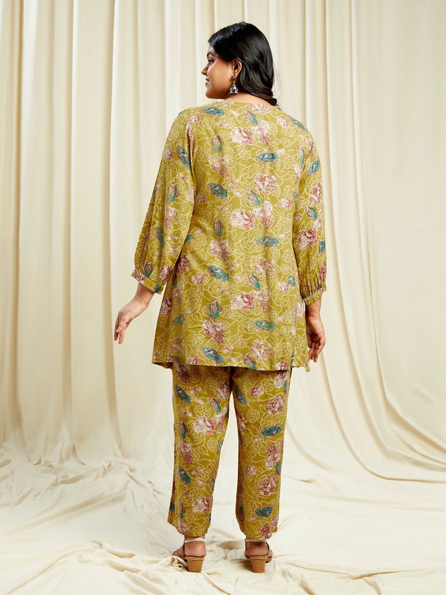 Gloplus Women Yellow V-Neck Floral Print Tunic With Wide Leg Trousers Plus Size Co-Ord Set
