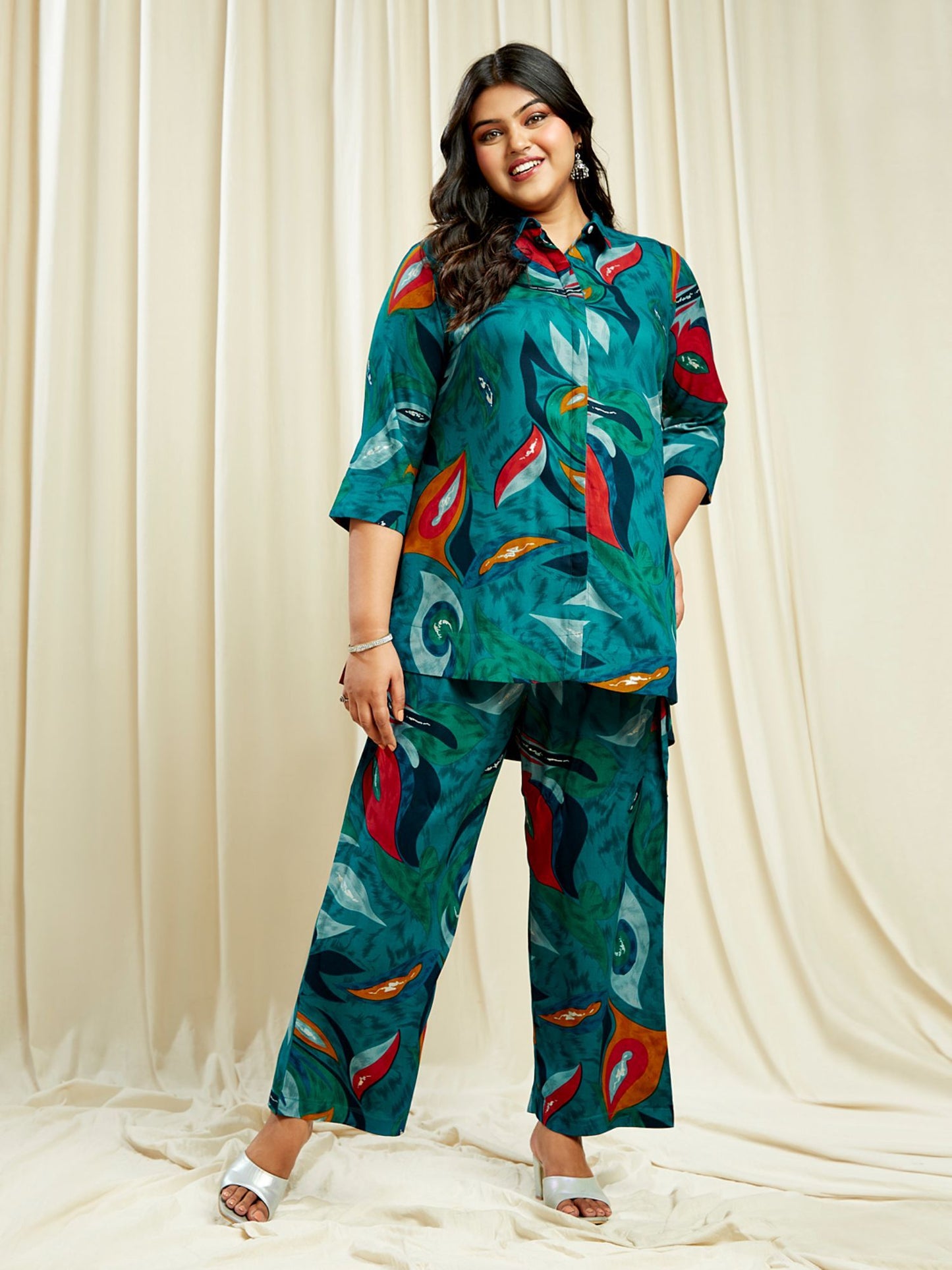 Gloplus Women Teal Abstract Print Shirt Style Tunic with Trousers Plus Size Fusion Co-Ord Set