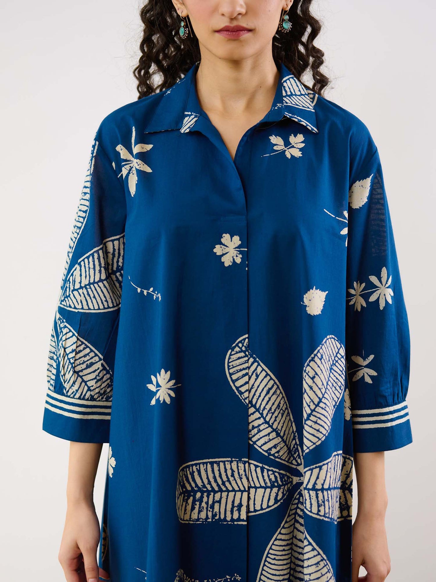 Indigo Plumeria Cotton Kurta and Pant Co-ord (Set of 2)