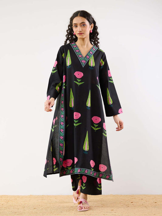 Black Begum’s Bagh Printed Kurta and Pant Co-ord (Set of 2)