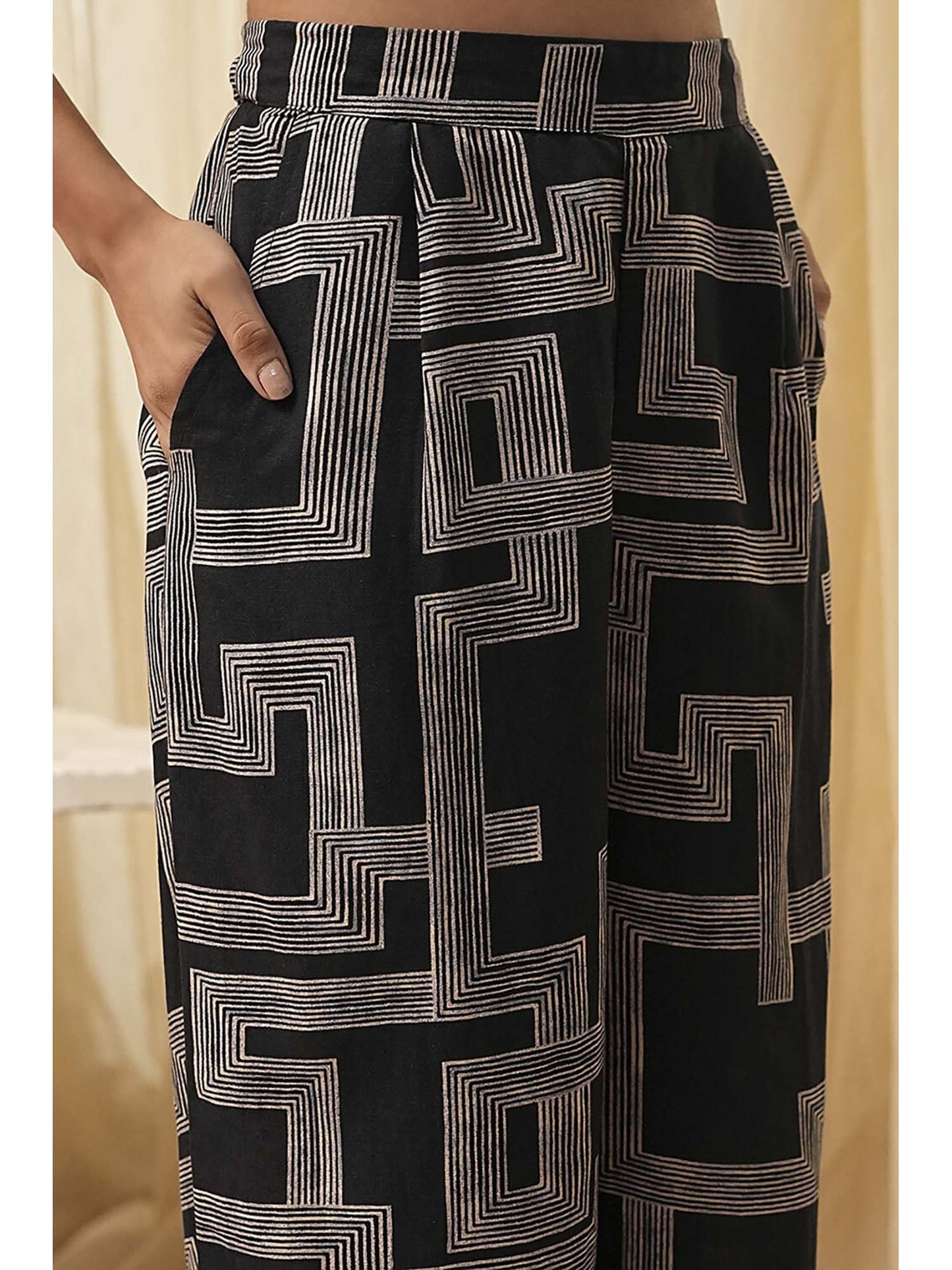 Women's Black Viscose Printed Co-Ord (Set of 3)
