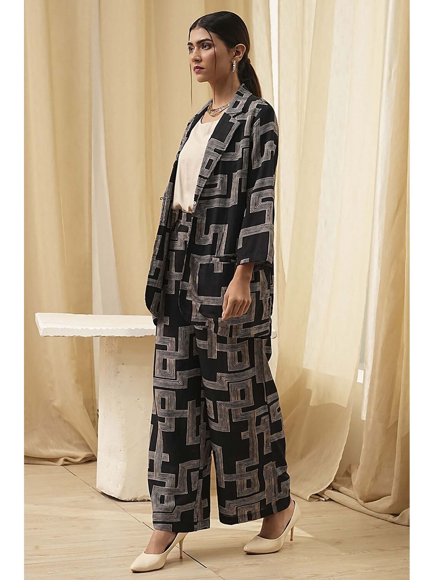 Women's Black Viscose Printed Co-Ord (Set of 3)
