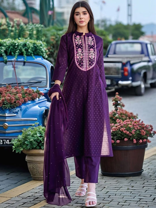 Aaghnya Women Ethnic Motifs Embroidered Kurta