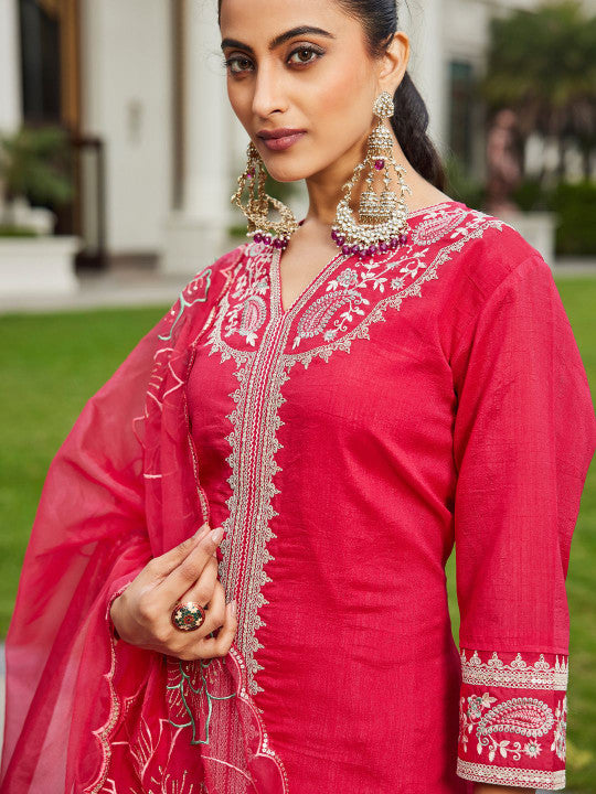 Indo Era Women Floral Embroidered Regular Kurta with Trousers & With Dupatta