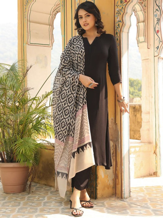 GoSriKi Women Regular Kurta with Trousers & With Dupatta