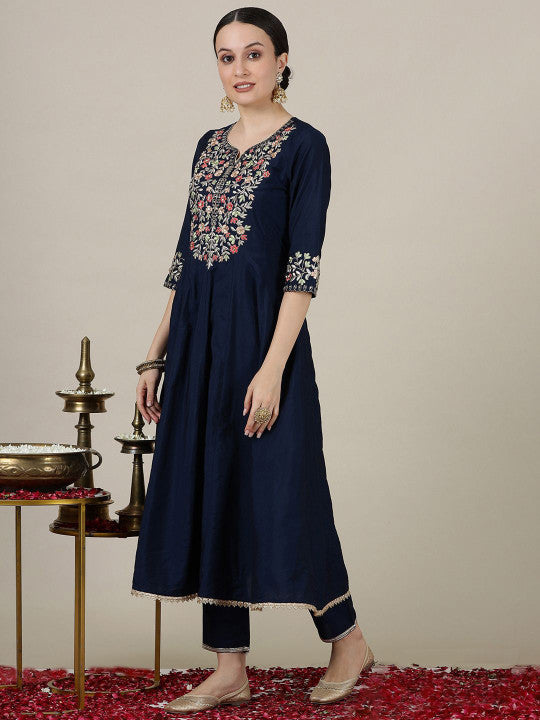 AURELIA Women Floral Embroidered Regular Kurta with Trousers & With Dupatta