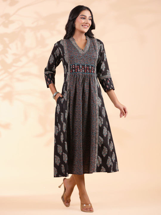 Vbuyz Women Ethnic Motifs Printed A-Line Midi Ethnic Dresses
