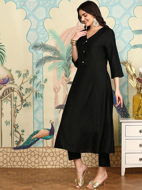 Ishin Women Regular Kurta with Trousers & With Dupatta