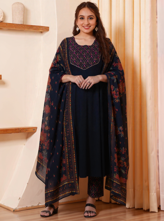 Viscose Solid Anarkali Black Kurta