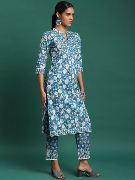 Floral Printed Pure cotton Mandarin Collar Straight Kurta With Trouser & Dupatta
