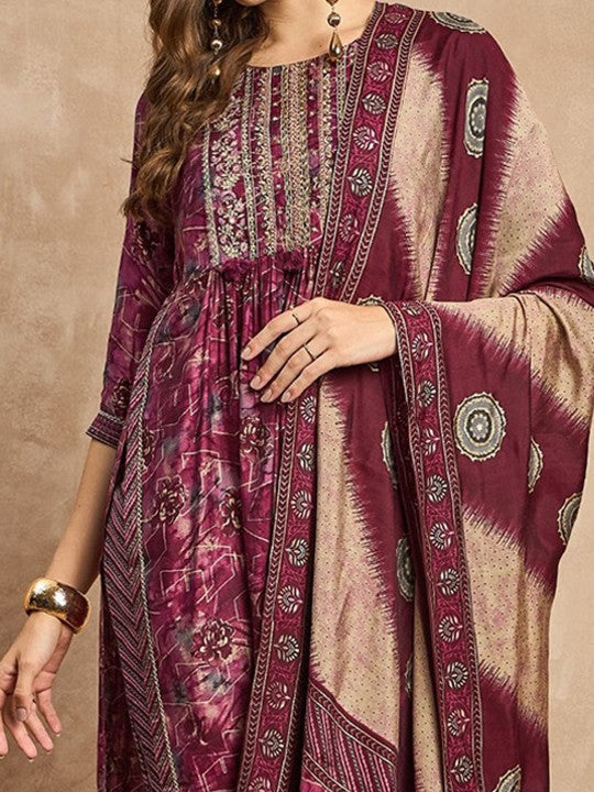 CHETI Women Floral Printed High Slit Thread Work Straight Kurta