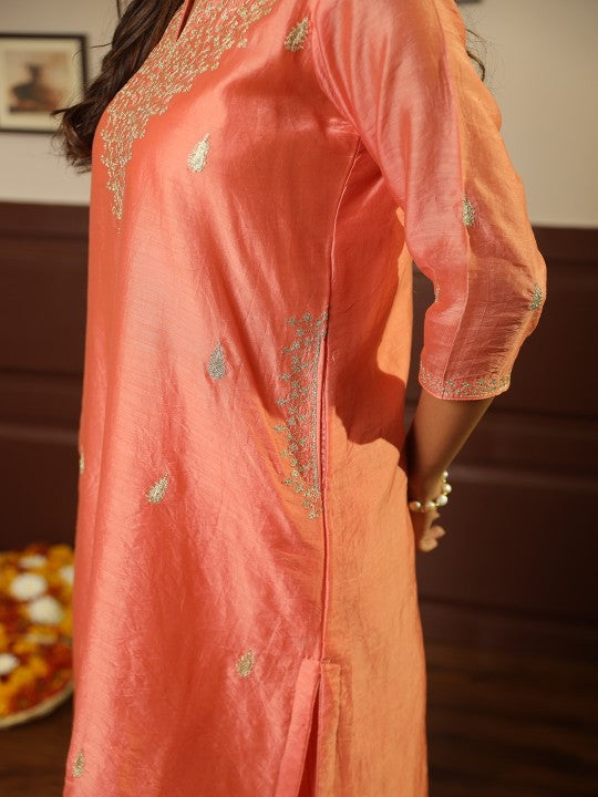 ASRUMO Women Ethnic Motifs Embroidered Regular Thread Work Chanderi Silk Kurta