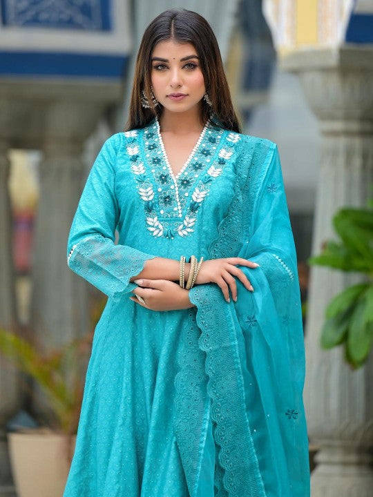 Aavanya Women Green Pure Cotton Kurta Sets